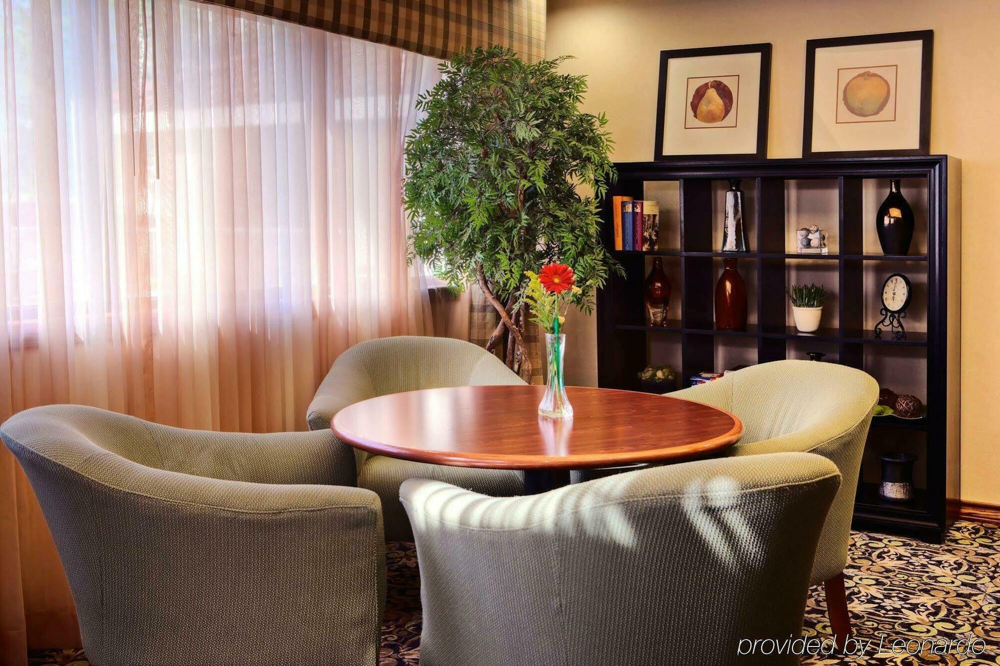 Staybridge Suites Lubbock-University Area By Ihg Exterior foto