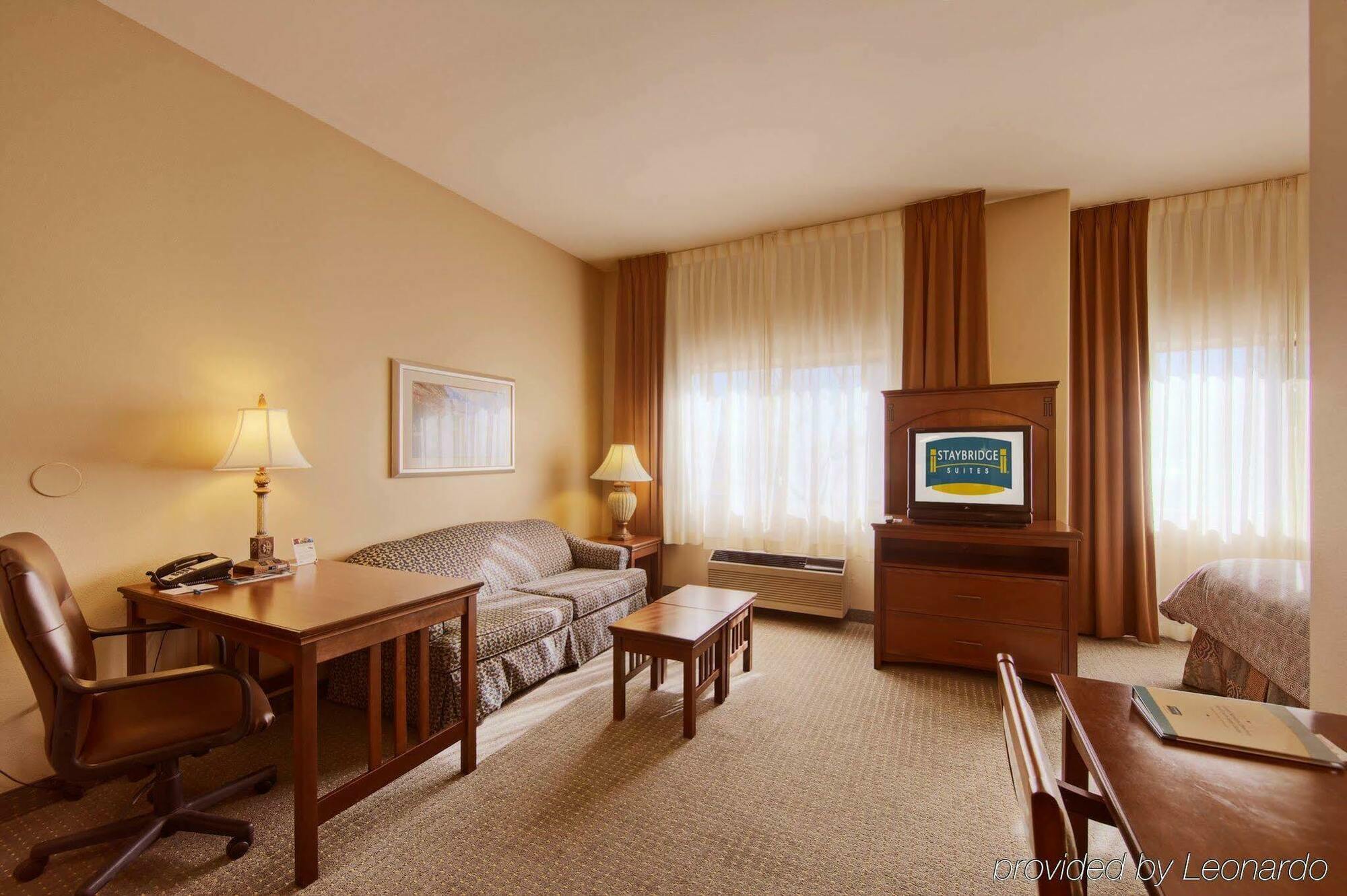 Staybridge Suites Lubbock-University Area By Ihg Exterior foto